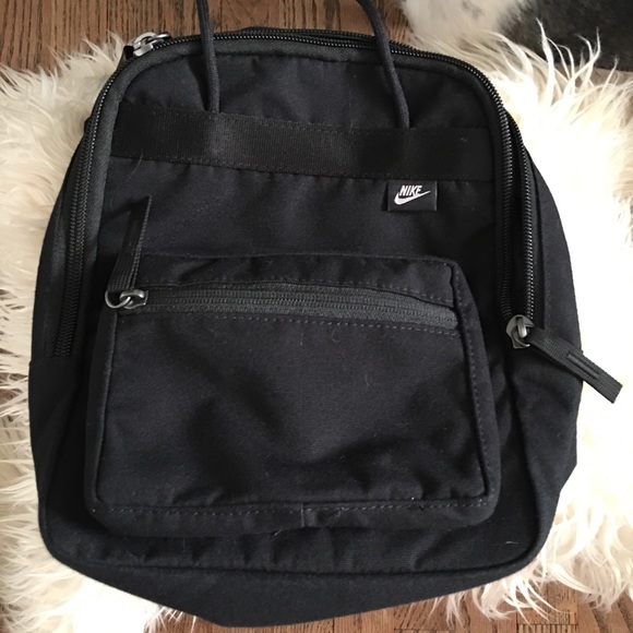 nike tanjun mini